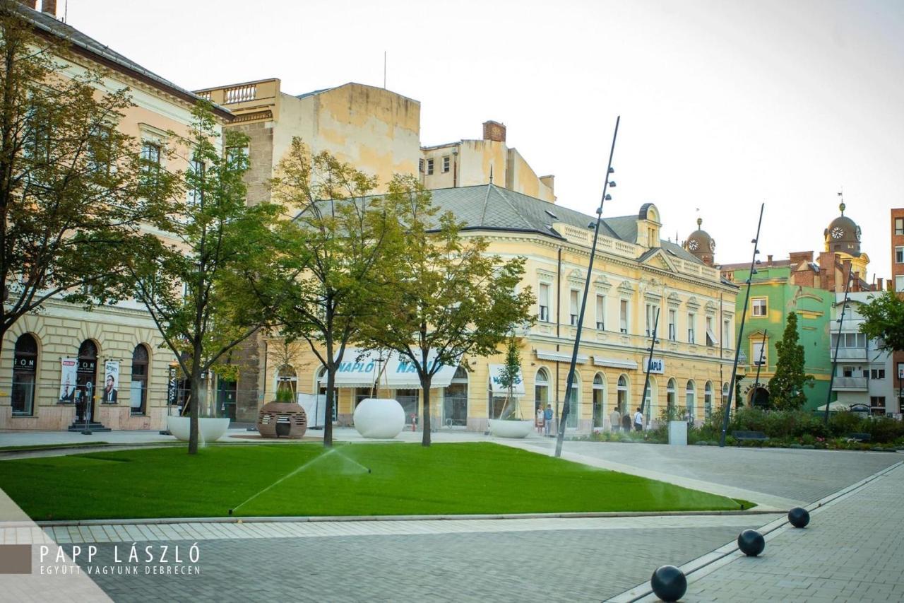 Ruben Apartman City Center Дебрецен Экстерьер фото